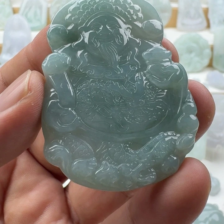 翡翠未镶嵌颈饰天然缅甸A货翡翠