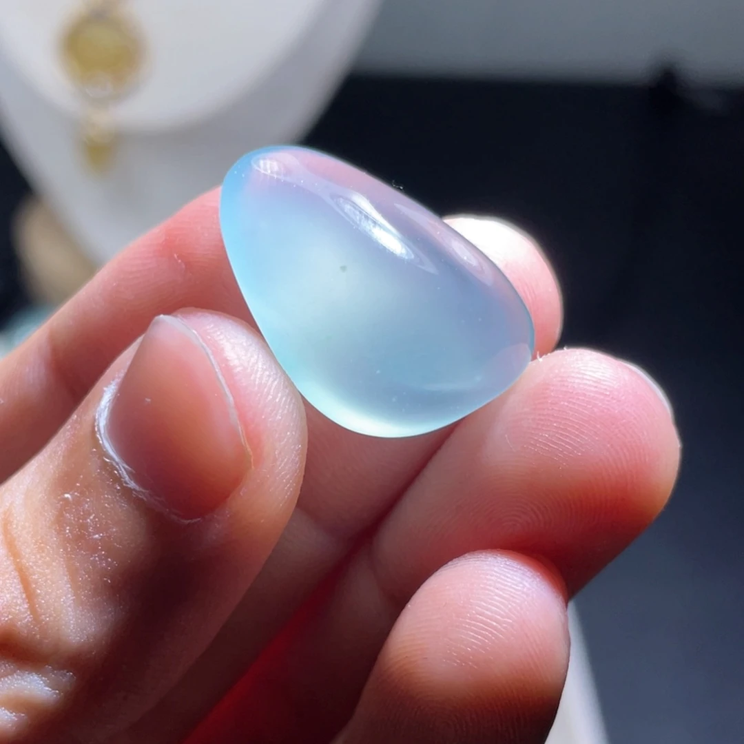 颈饰未镶嵌翡翠随形