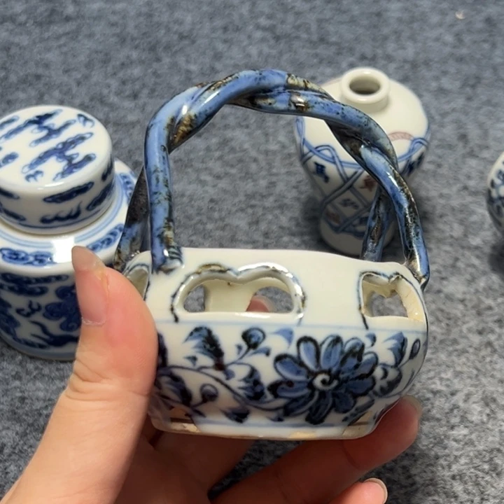 腾***技摆件景德镇陶瓷摆件展品