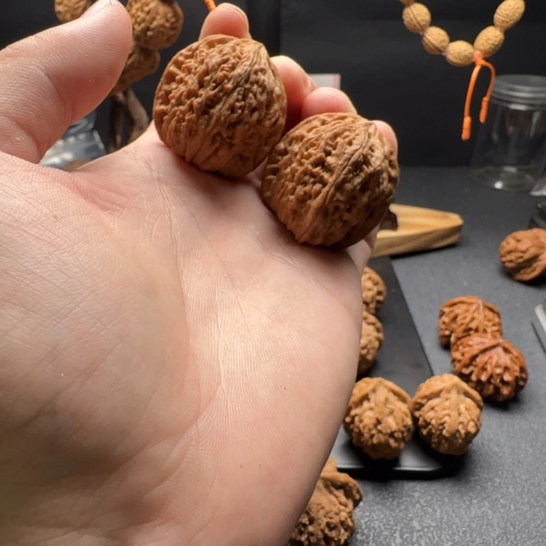 核桃野生南疆石全品无修