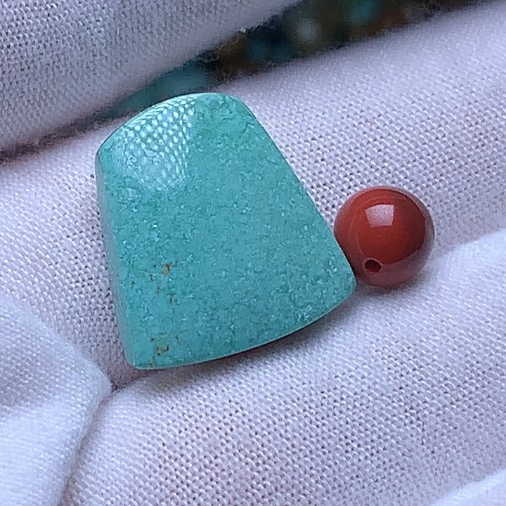 未镶嵌南红玛瑙珠宝奇石