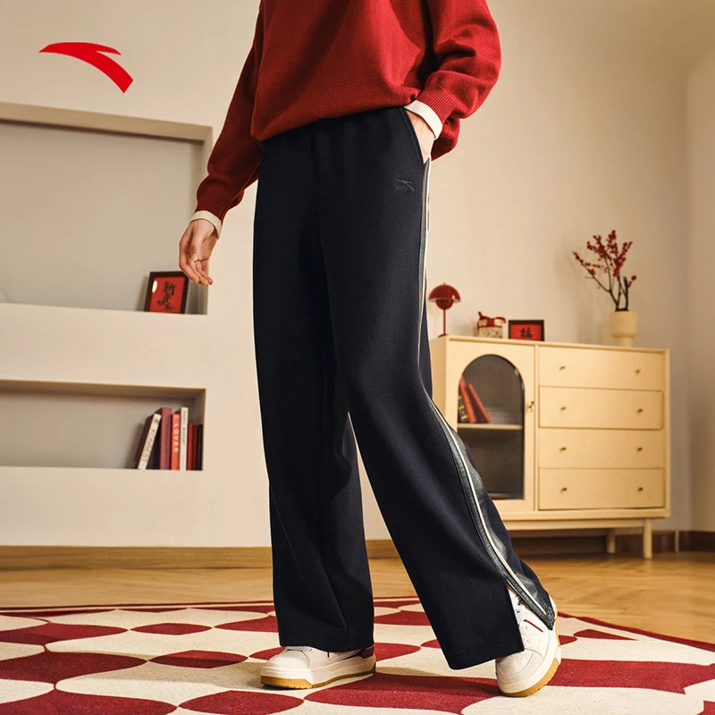 安踏好事发生微喇长裤女冬季新款针织运动裤宽松直筒裤162518314