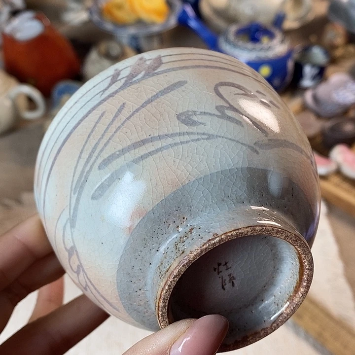瓷片我就去看看她家门口