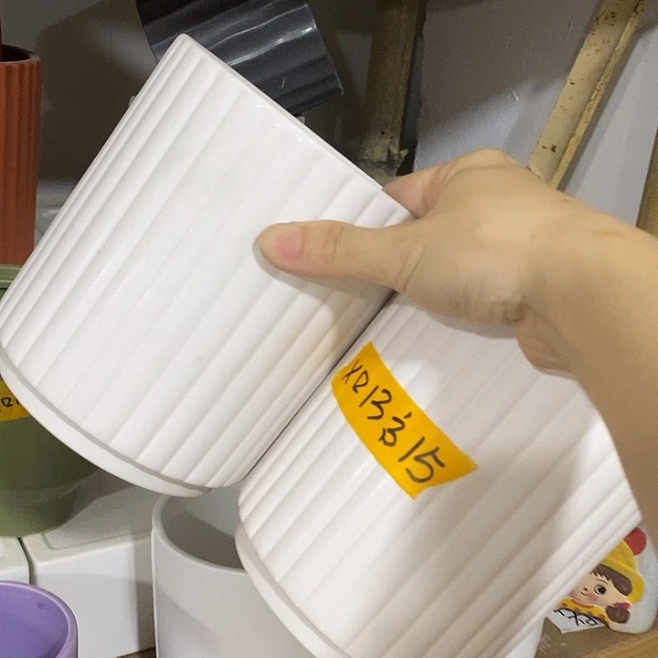 摆件陶盆有孔 瑕疵介意勿拍