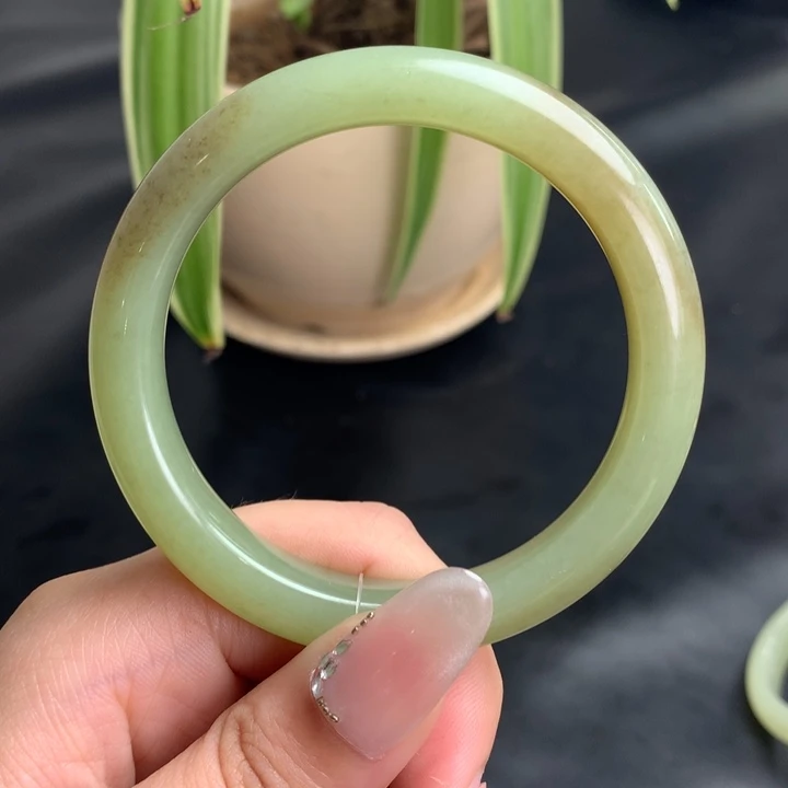 未镶嵌手镯和田玉20/56+