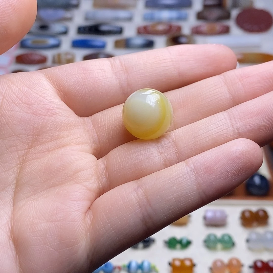 未镶嵌颈饰玛瑙/玉髓李*十