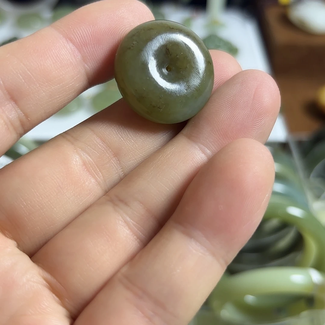 和田玉（糖玉）手镯未镶嵌