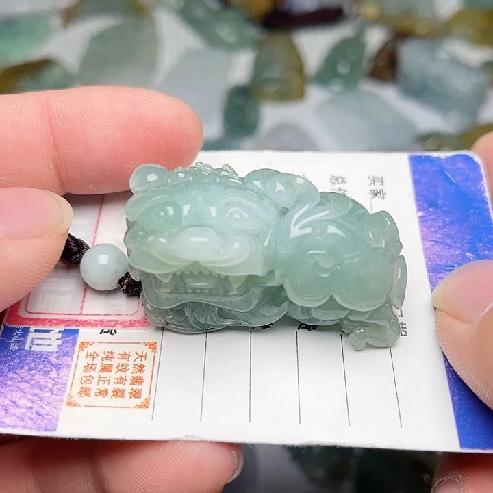 翡翠颈饰未镶嵌霸王貔貅