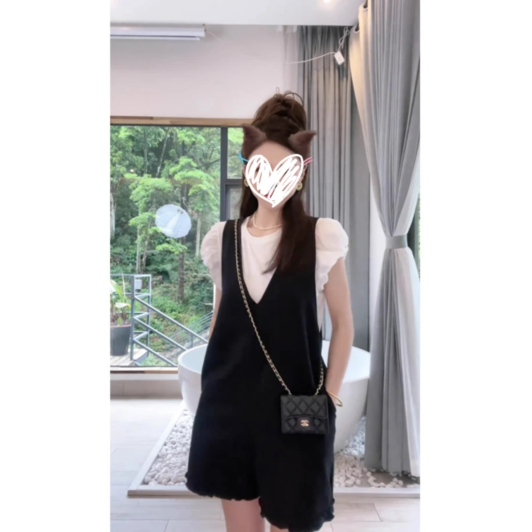 小众不撞款套装女夏季2025新款小个子时尚花苞袖T恤背带裤两件套