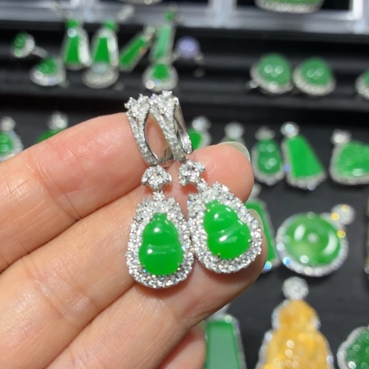 翡翠18K金镶嵌吊坠(不含链)翡翠