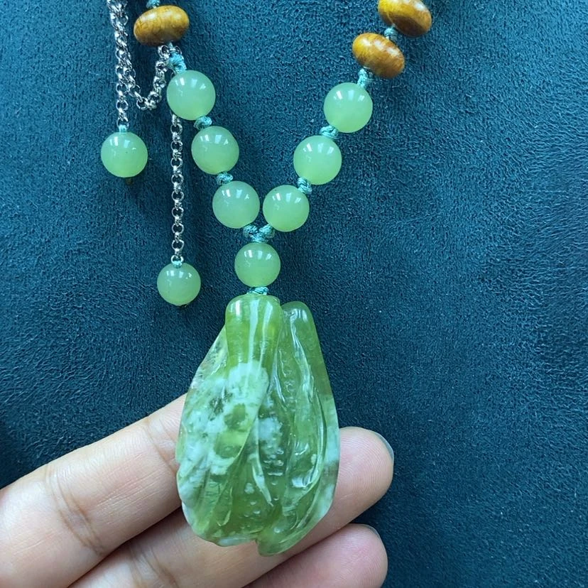 【闪购商品】蛇纹石玉未镶嵌吊坠