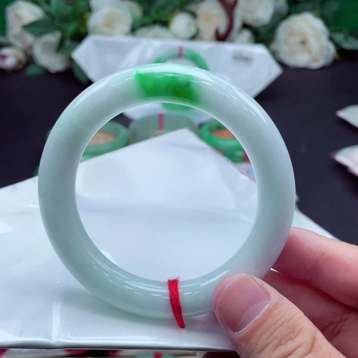 未镶嵌手镯翡翠翡翠