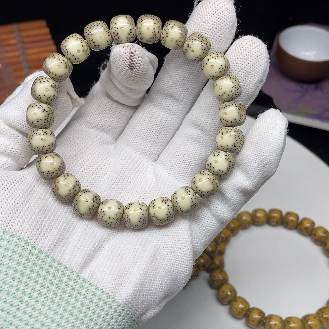 吊坠星月菩提19。10/9骨瓷白黄金瞳