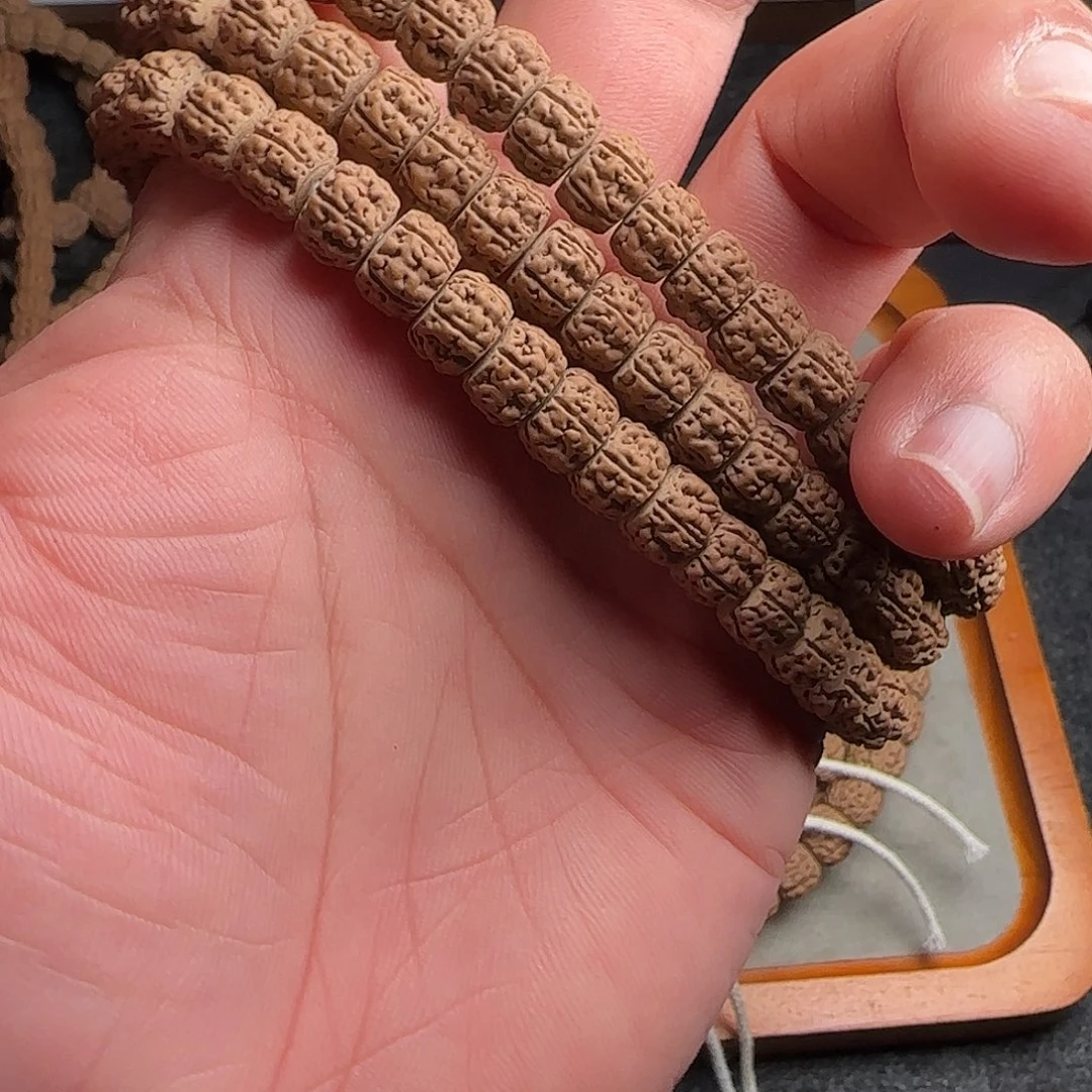 又***夏吊坠金刚菩提盘龙