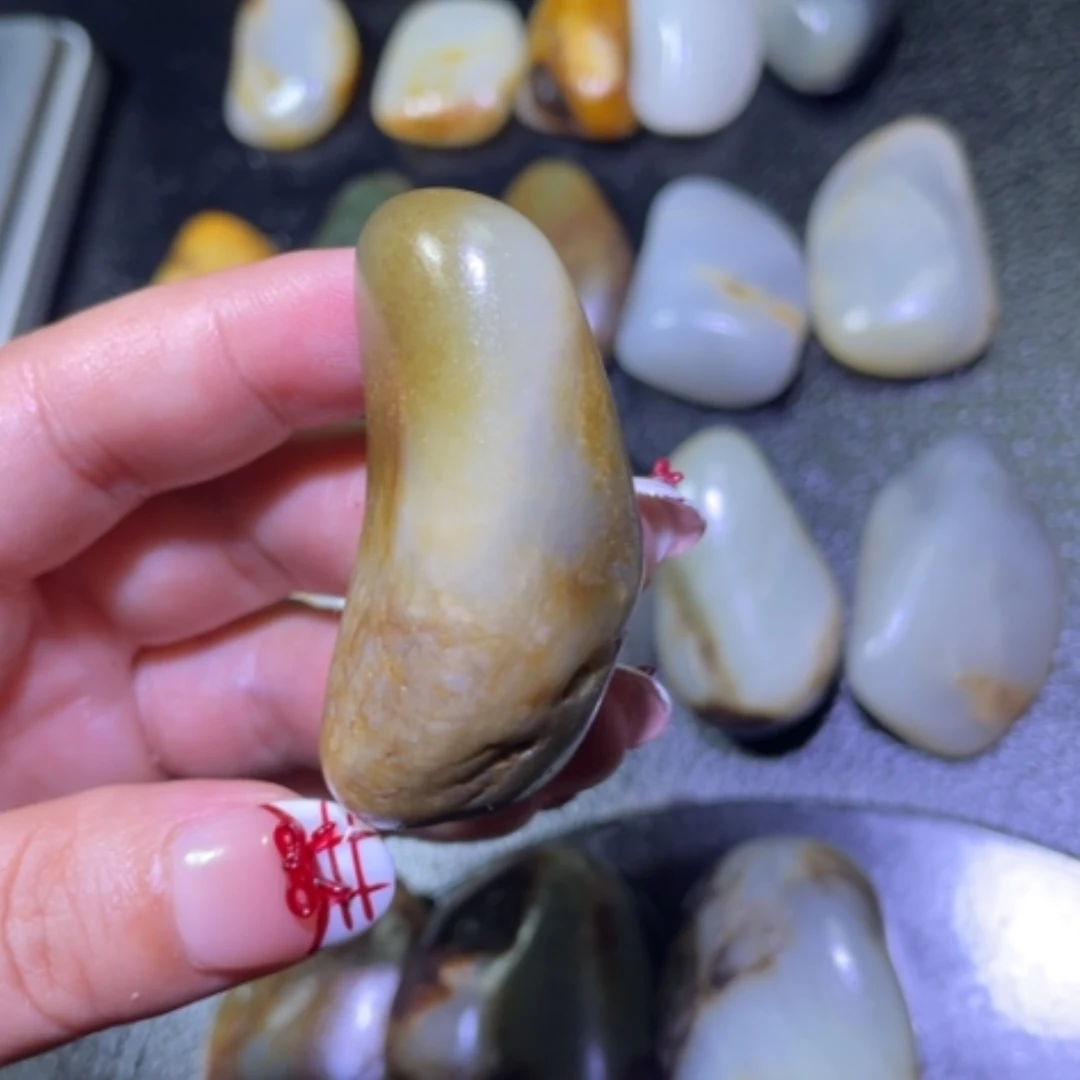 【闪购商品】颈饰未镶嵌和田玉