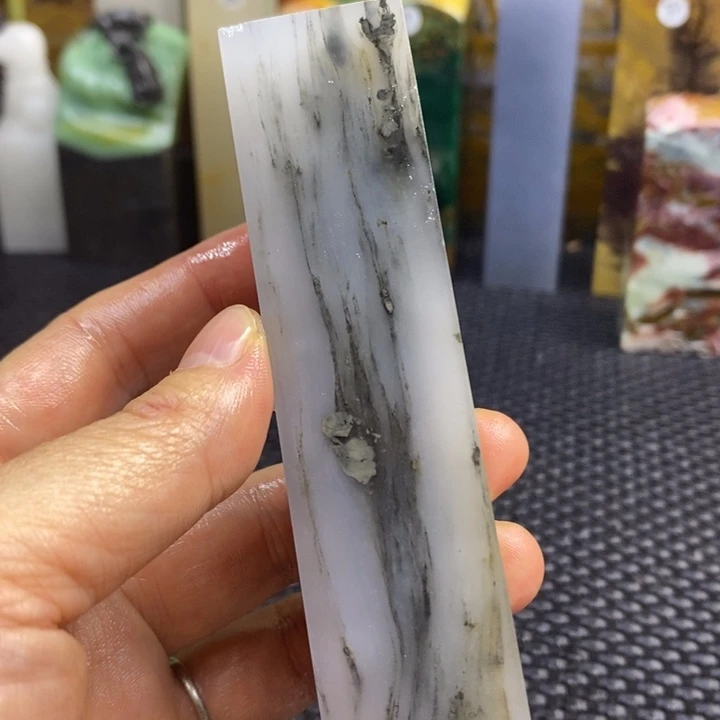 广东石张*师青田石印章石
