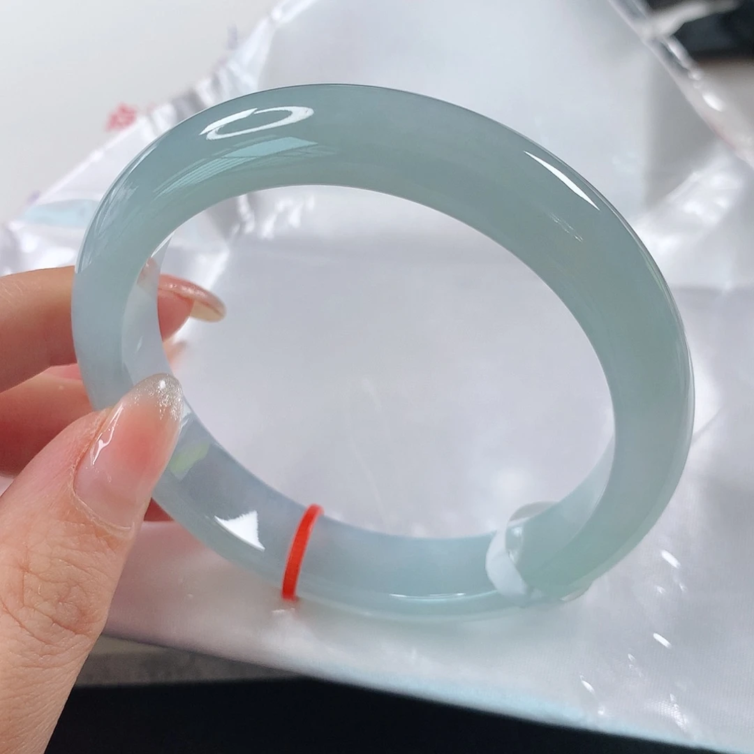翡翠手镯未镶嵌 正圈①③⑧