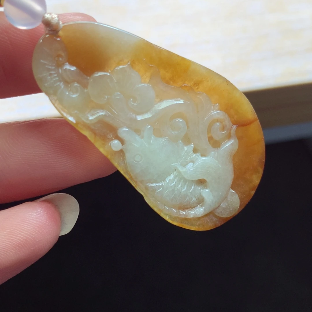 翡翠未镶嵌颈饰吊坠