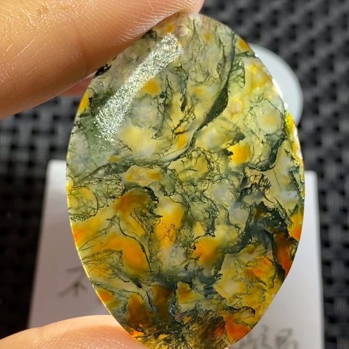 未镶嵌颈饰玛瑙/玉髓正**存