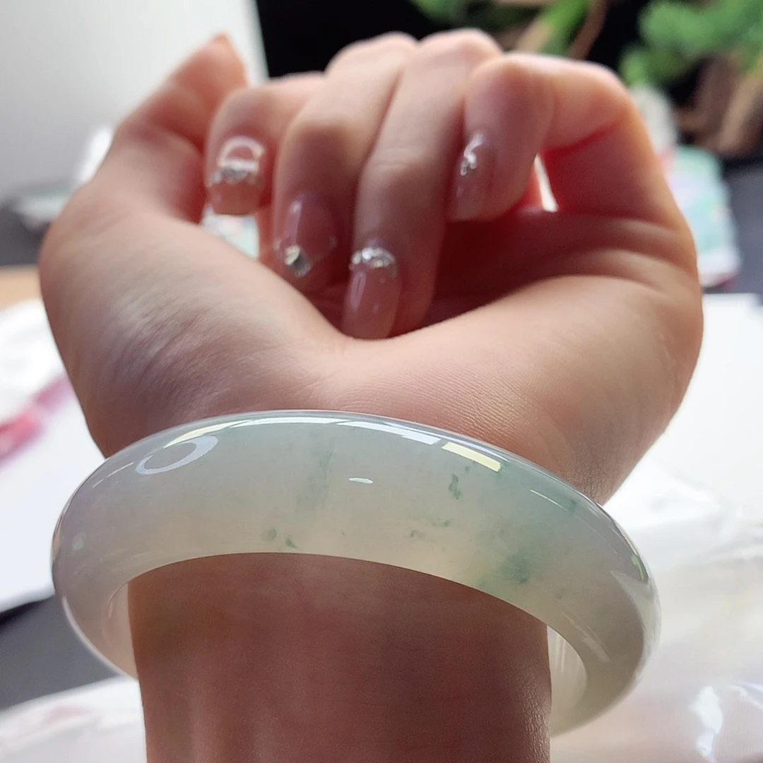 翡翠手镯未镶嵌天然翡翠56/57轮胎飘绿花翠绿花