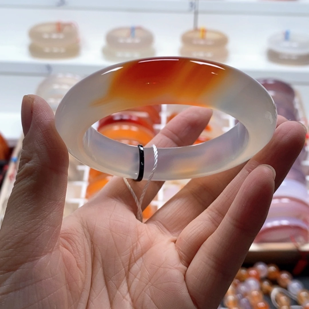 玛瑙/玉髓手镯未镶嵌