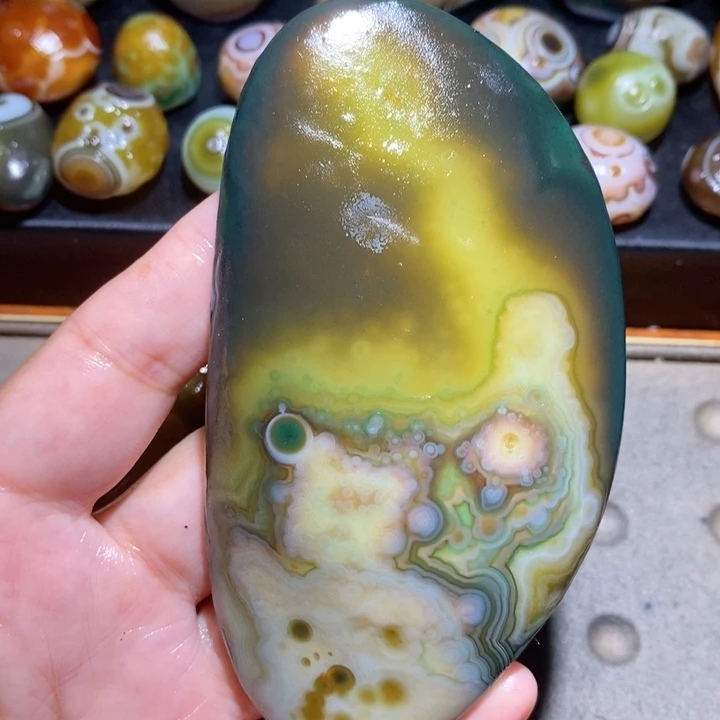 未镶嵌玛瑙/玉髓珠宝半成品72