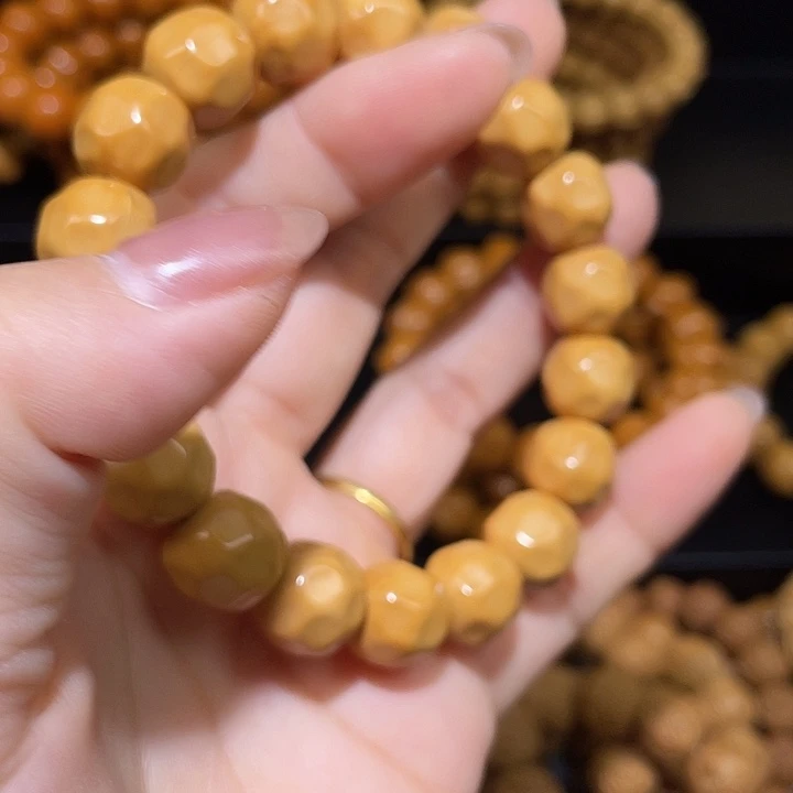 亮***柒手串猴头核桃猴头