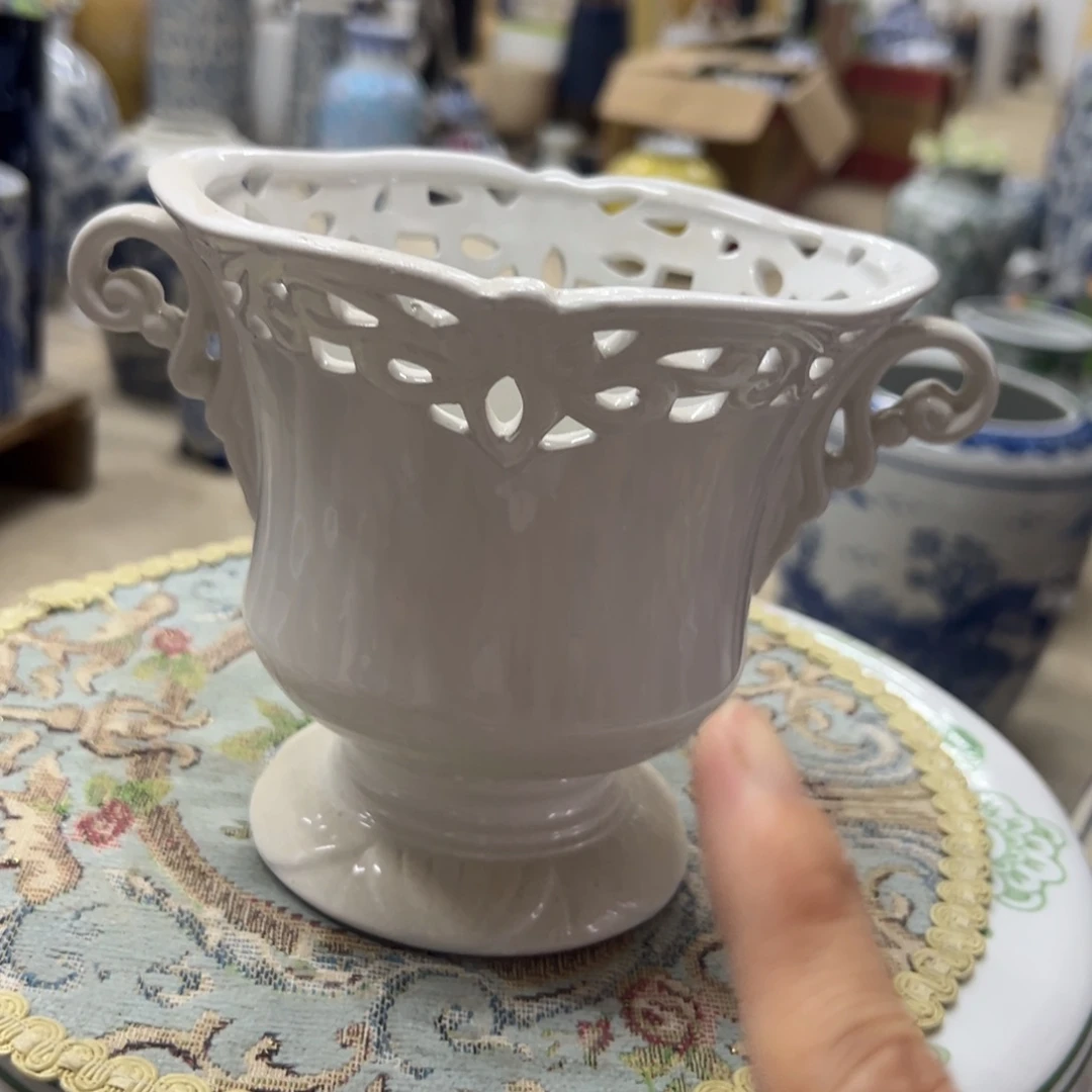 瓷片微瑕青花瓷器值得厚爱