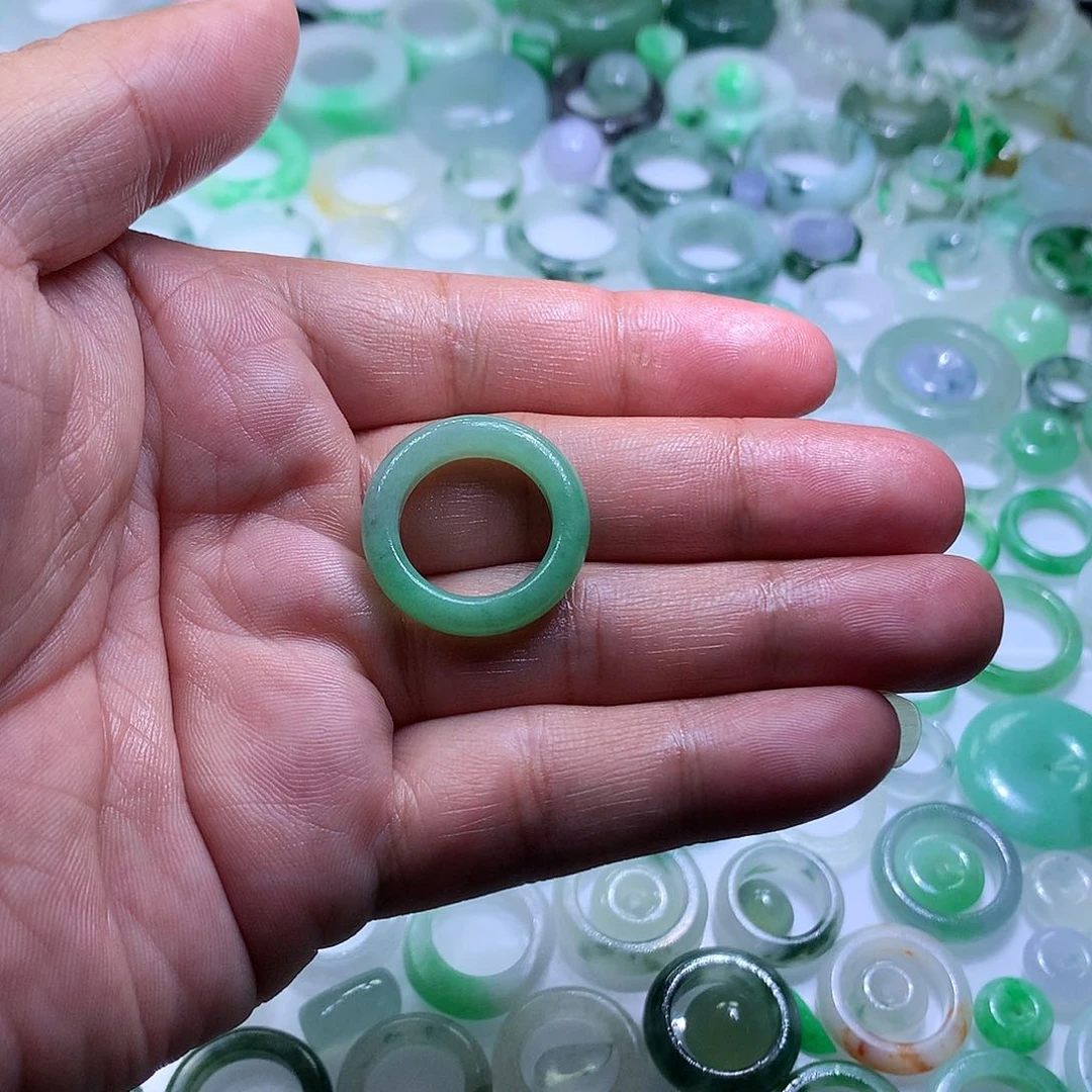 未镶嵌定制翡翠快*?