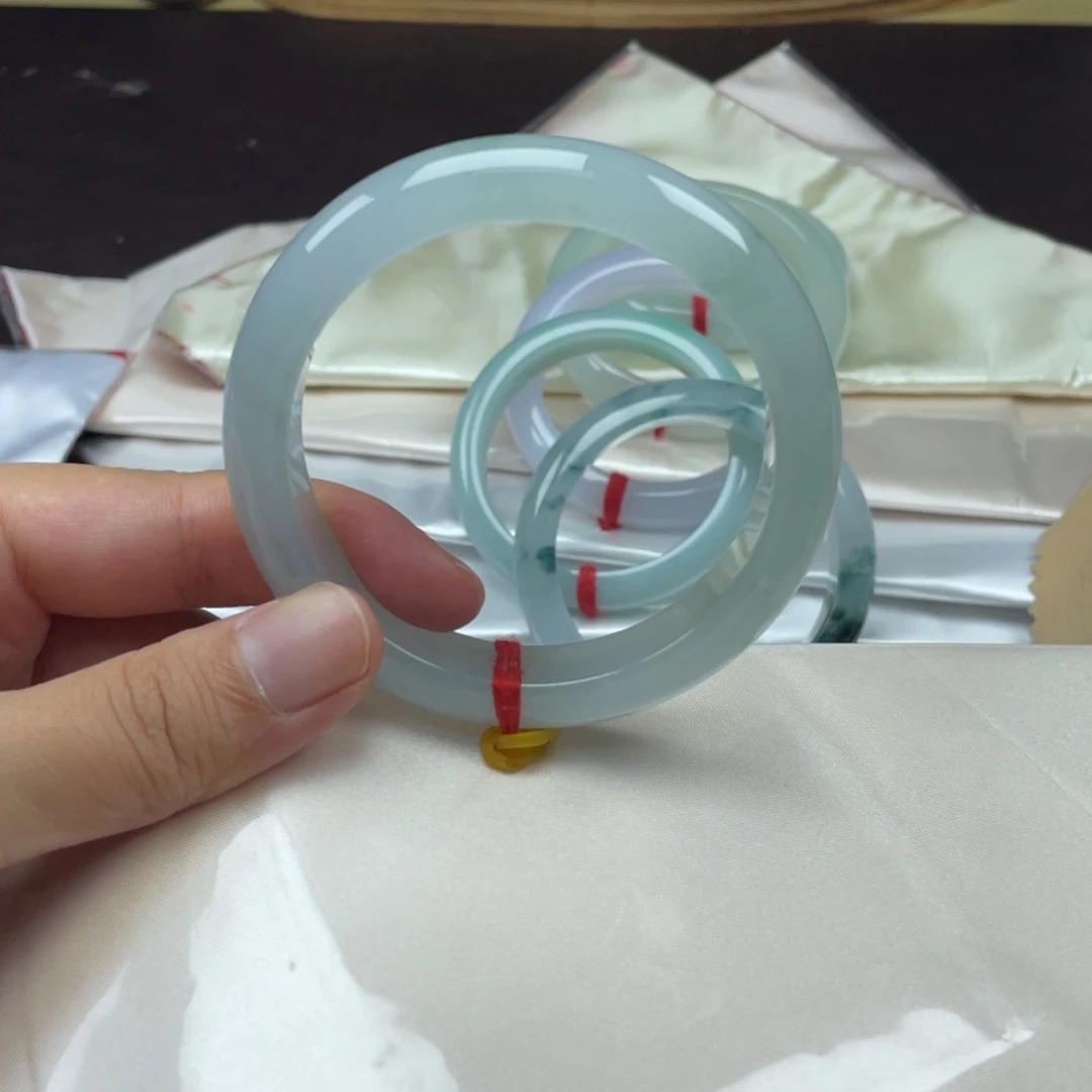 翡翠手镯未镶嵌58.2糯冰