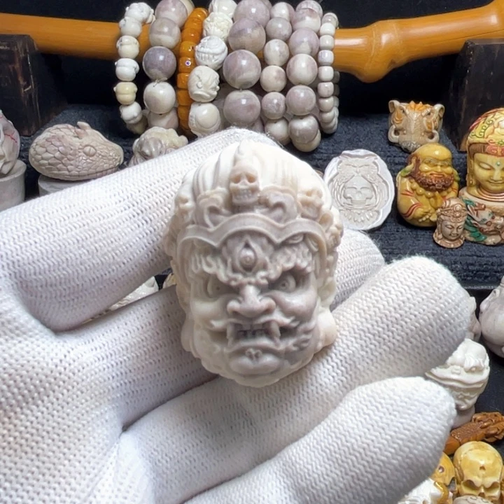 无非金属荷*配饰鹿角雕刻黑天