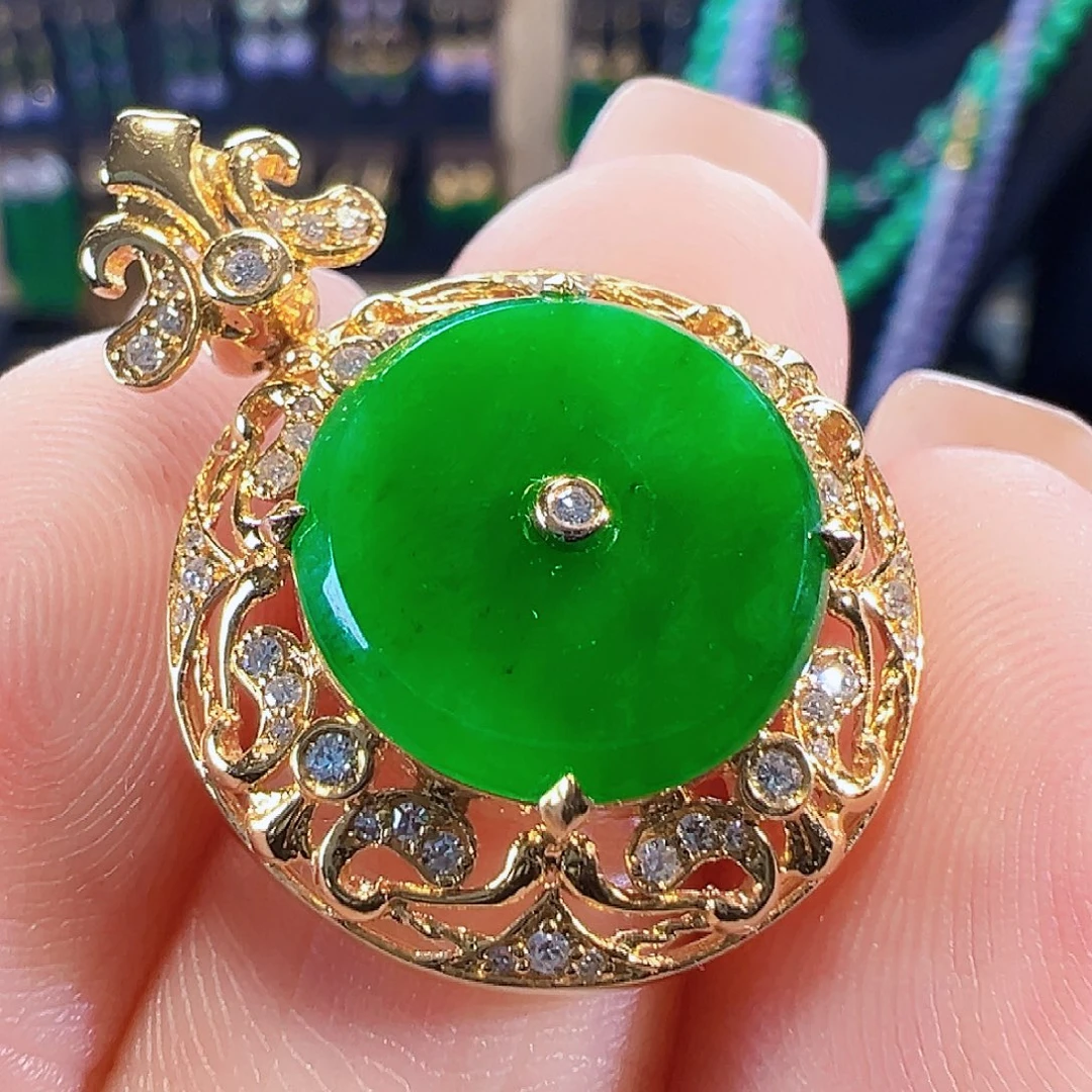 颈饰18K金镶嵌翡翠签收后24小时鉴赏期