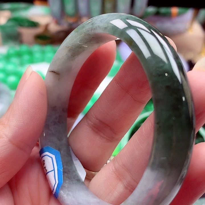 翡翠未镶嵌手镯翡翠