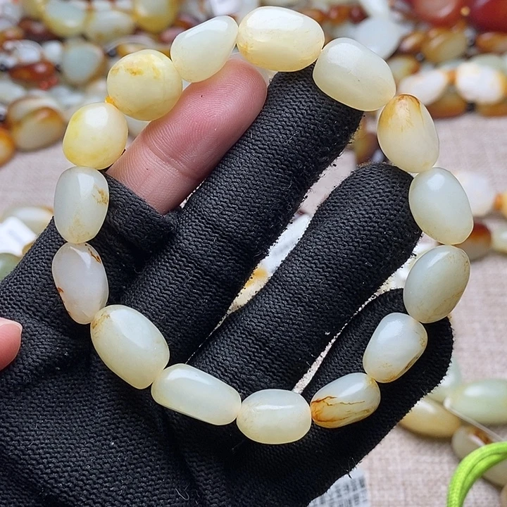 和田玉未镶嵌手链