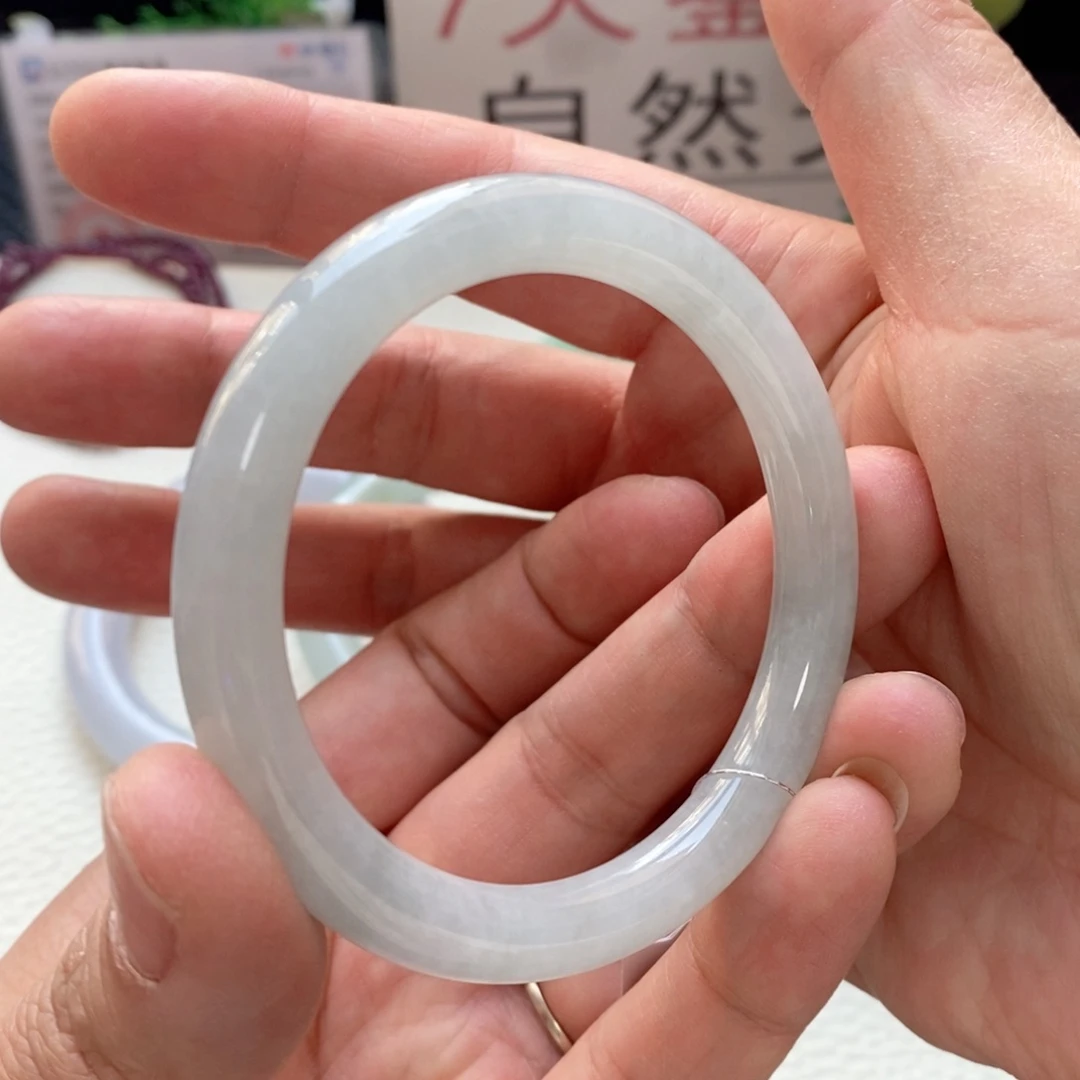 翡翠手镯未镶嵌1号