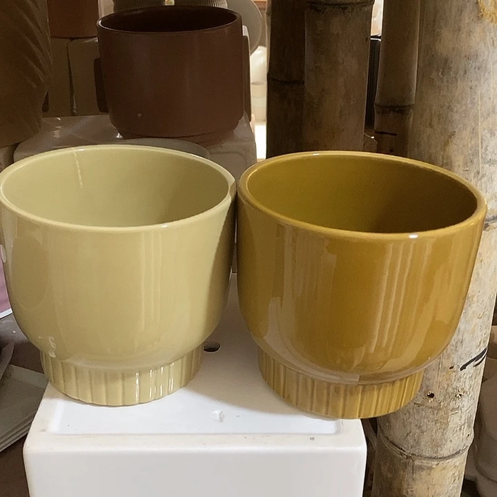 陶瓷花盆有孔 瑕疵介意勿拍