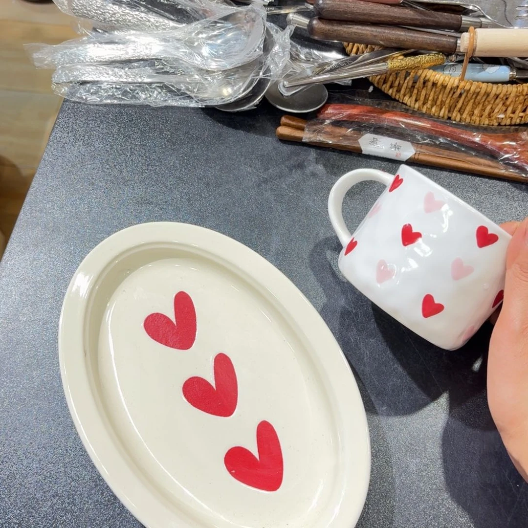 瓷微微瑕特价处理两个