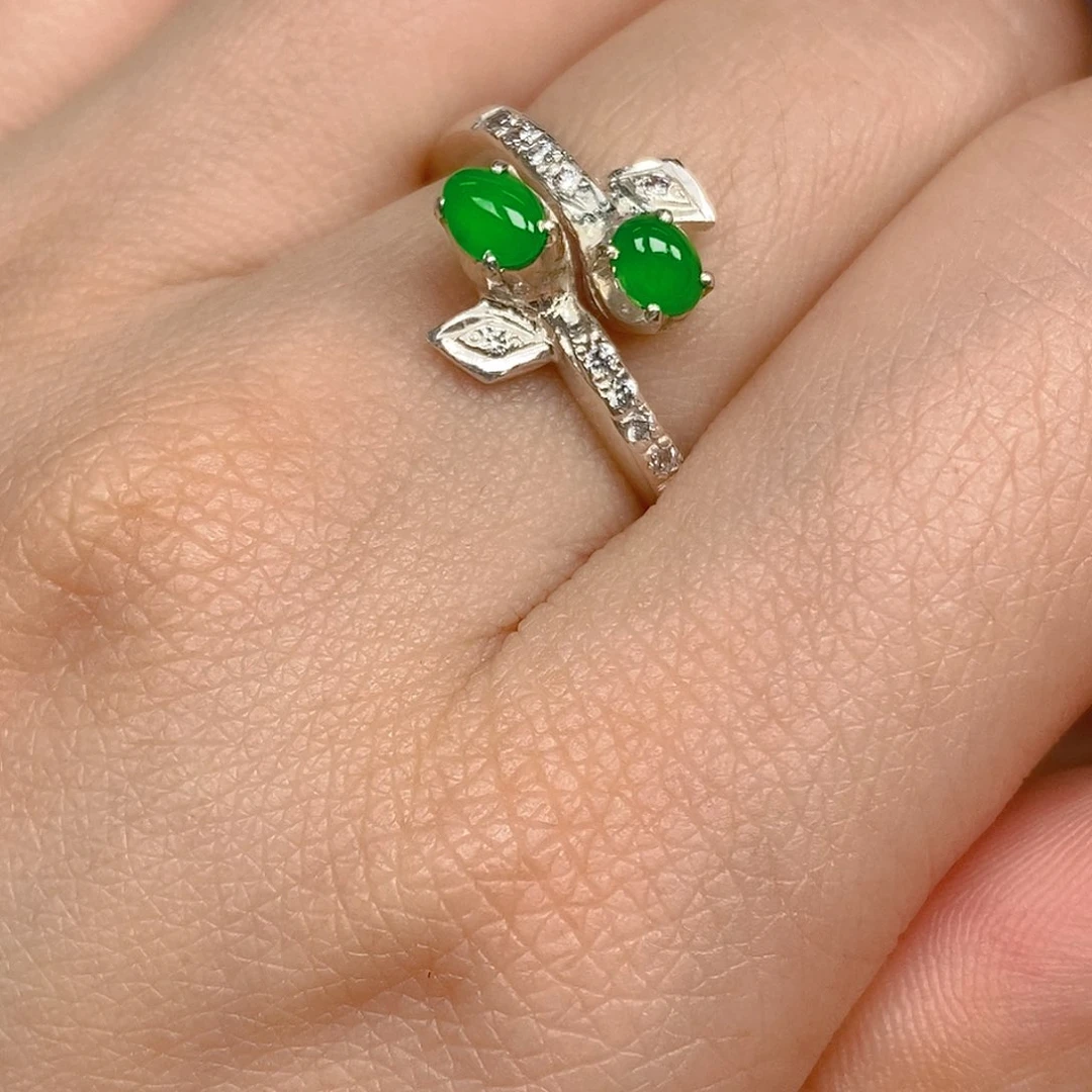 翡翠戒指未镶嵌翡翠