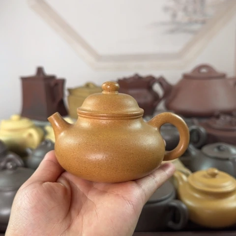 紫砂壶梨皮黄金段150cc