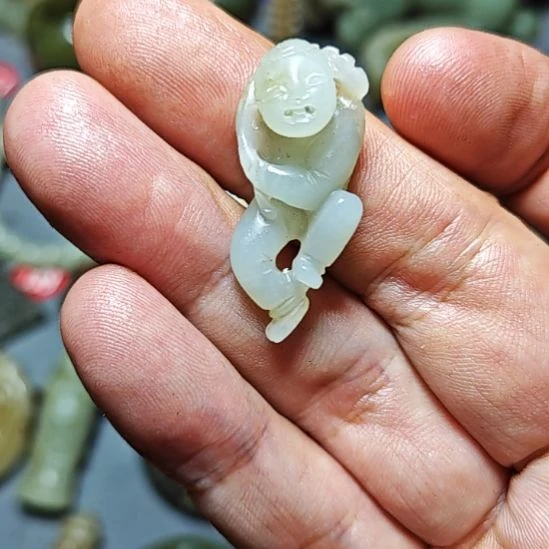 颈饰未镶嵌和田玉