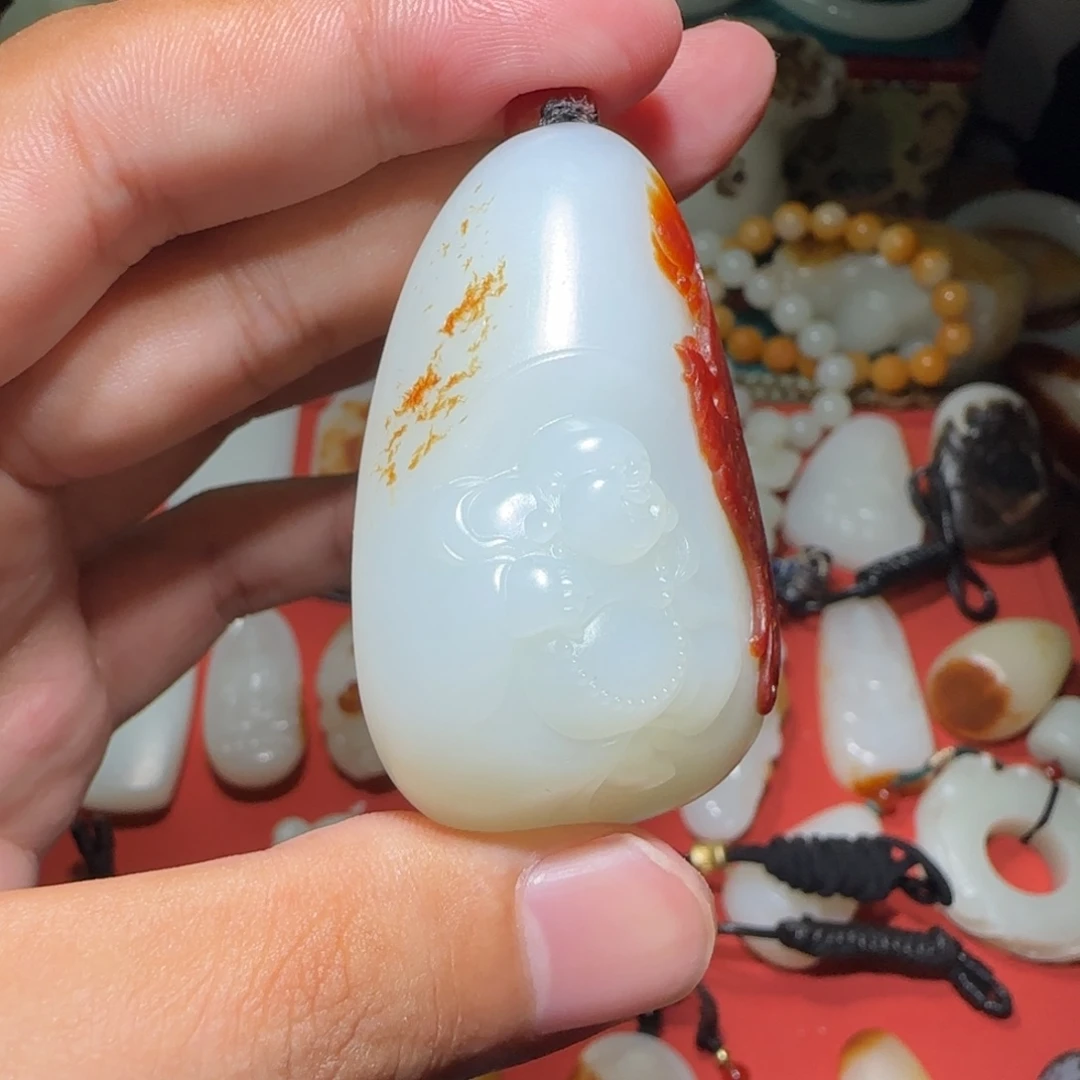 *****颈饰未镶嵌和田玉