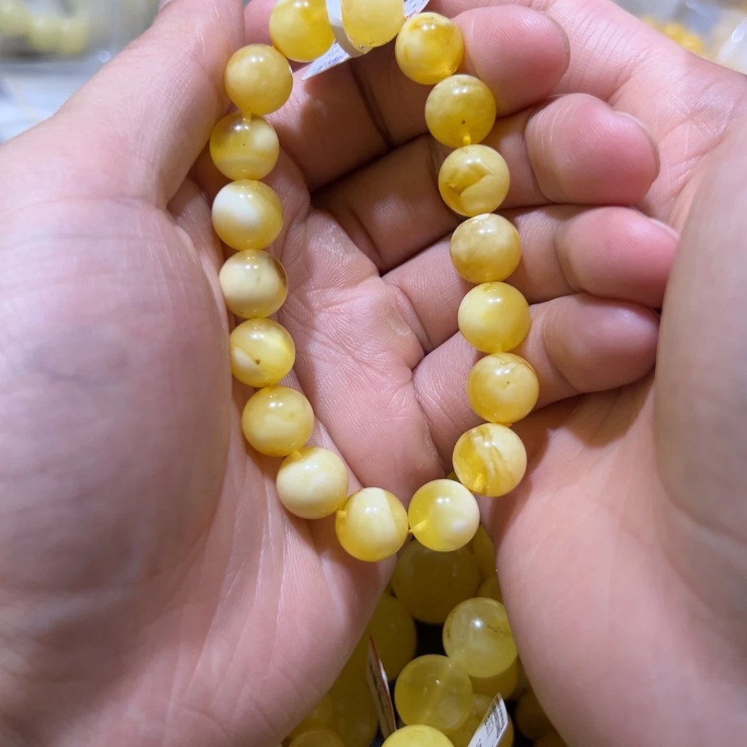 未镶嵌琥珀珠宝奇石