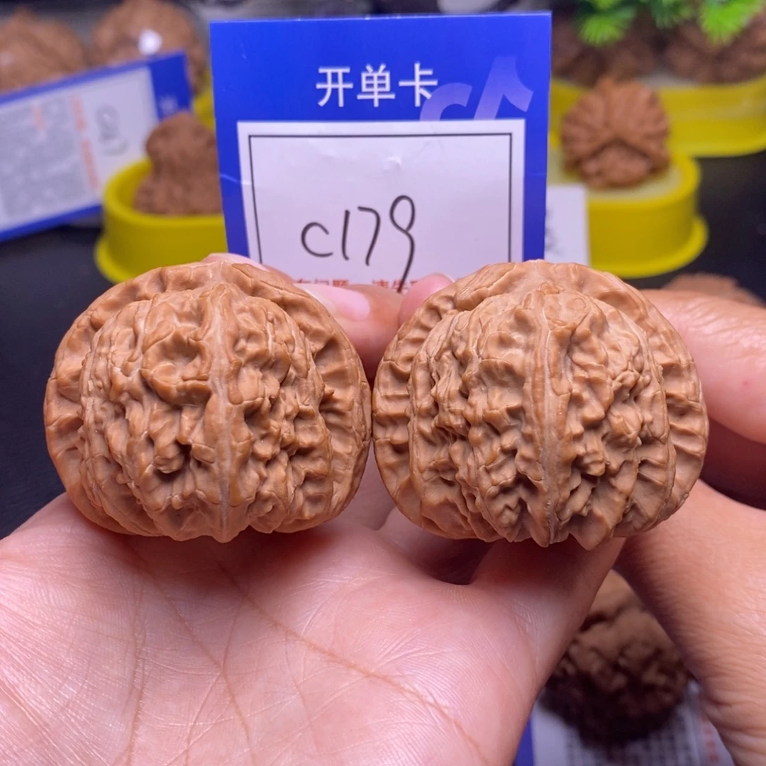 把件桃核45全品白狮子c179