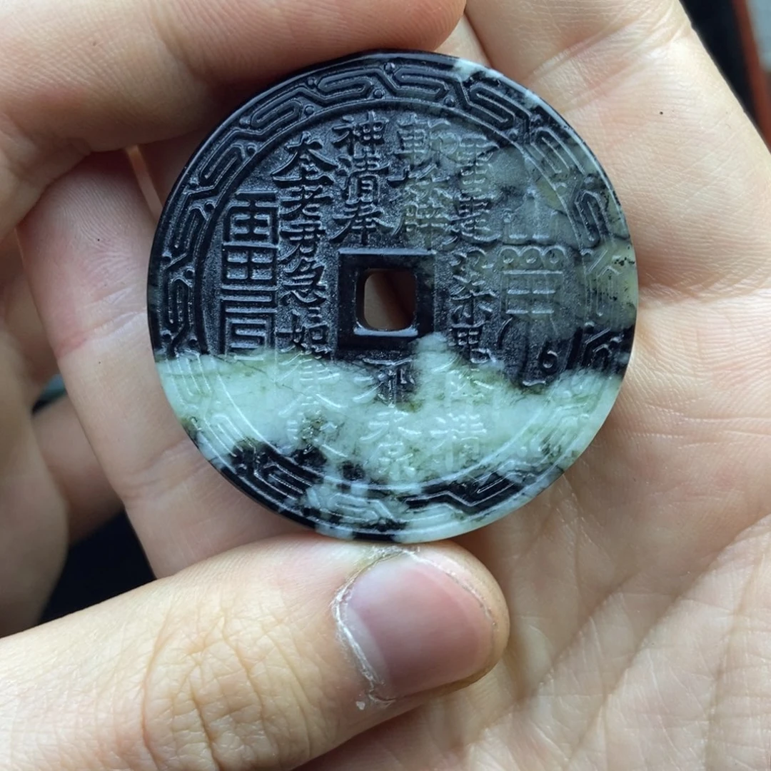 蛇纹石玉颈饰未镶嵌鶴*?