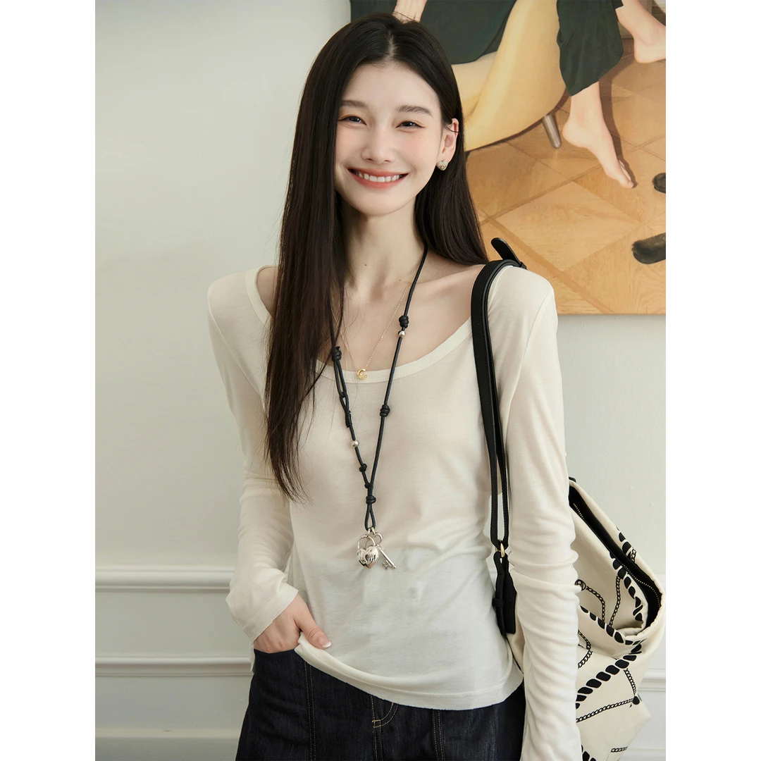 且可ChillCozy  松亭 桑蚕丝天丝混纺 U领长袖收腰T上衣