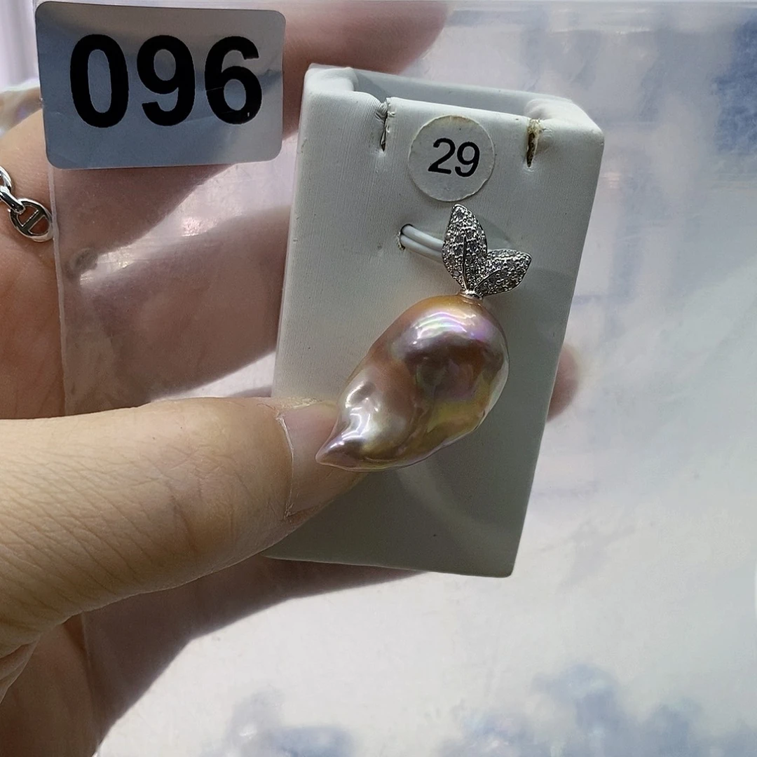 淡水珍珠合金颈饰