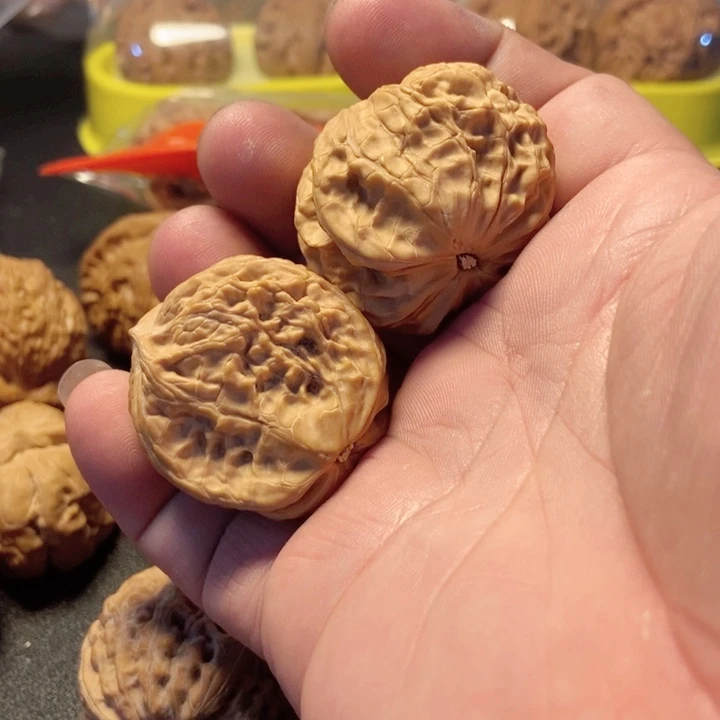 文玩核桃吊坠磨盘