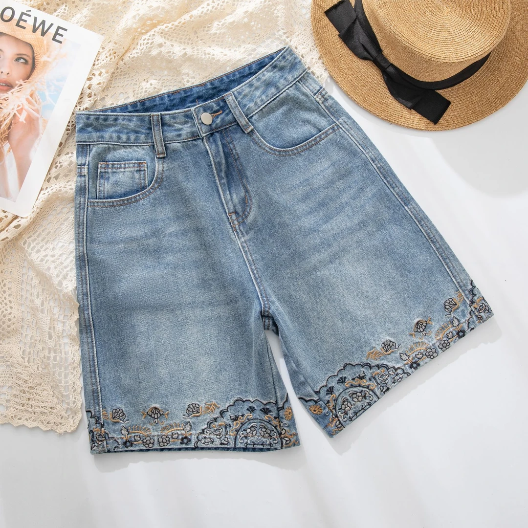 刺绣民族风浅色直筒五分牛仔短裤女夏季新款高腰宽松显瘦5分阔腿