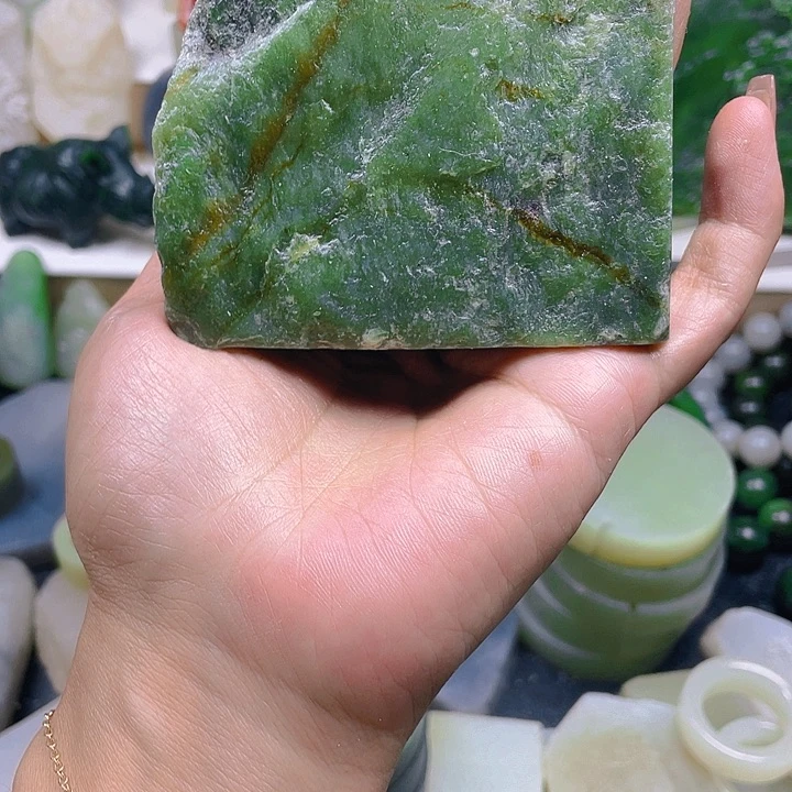 和田玉未镶嵌珠宝半成品