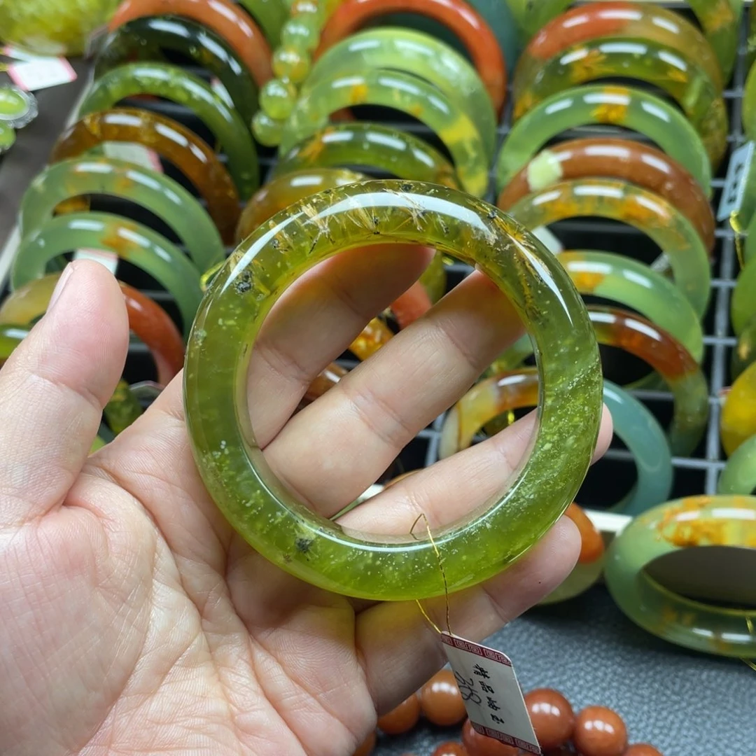 未镶嵌蛇纹石玉手镯有裂手镯特价不退不换